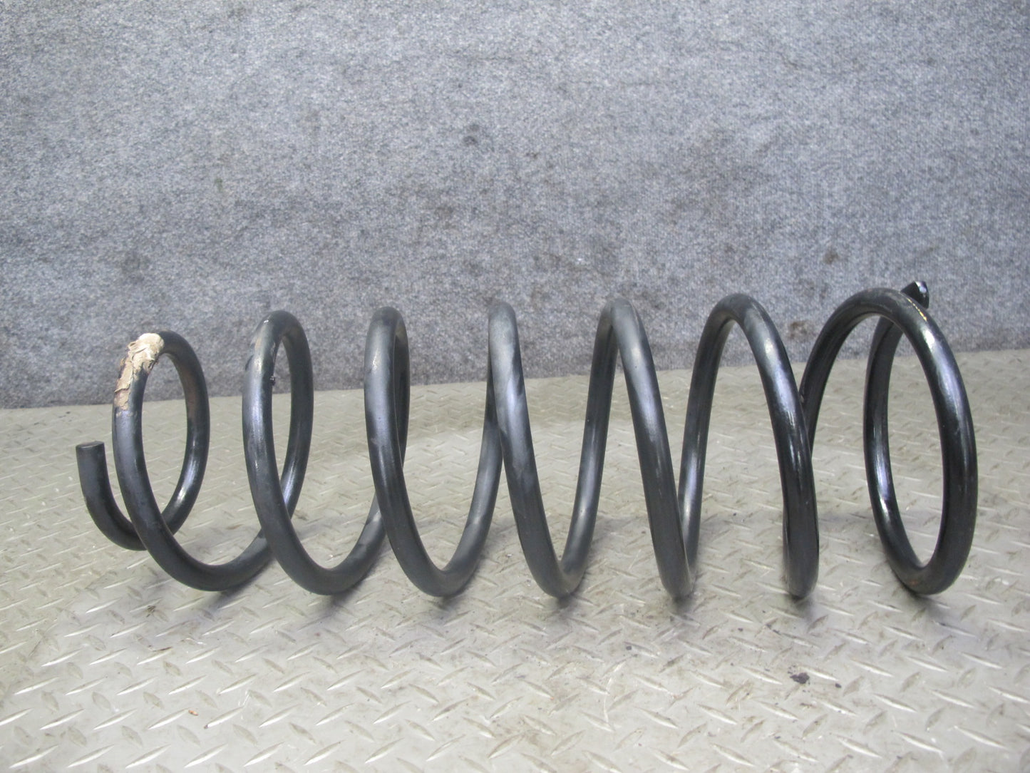 1998-2007 Lexus UZJ100L LX470 AWD Rear Left & Right Coil Spring Set of 2
