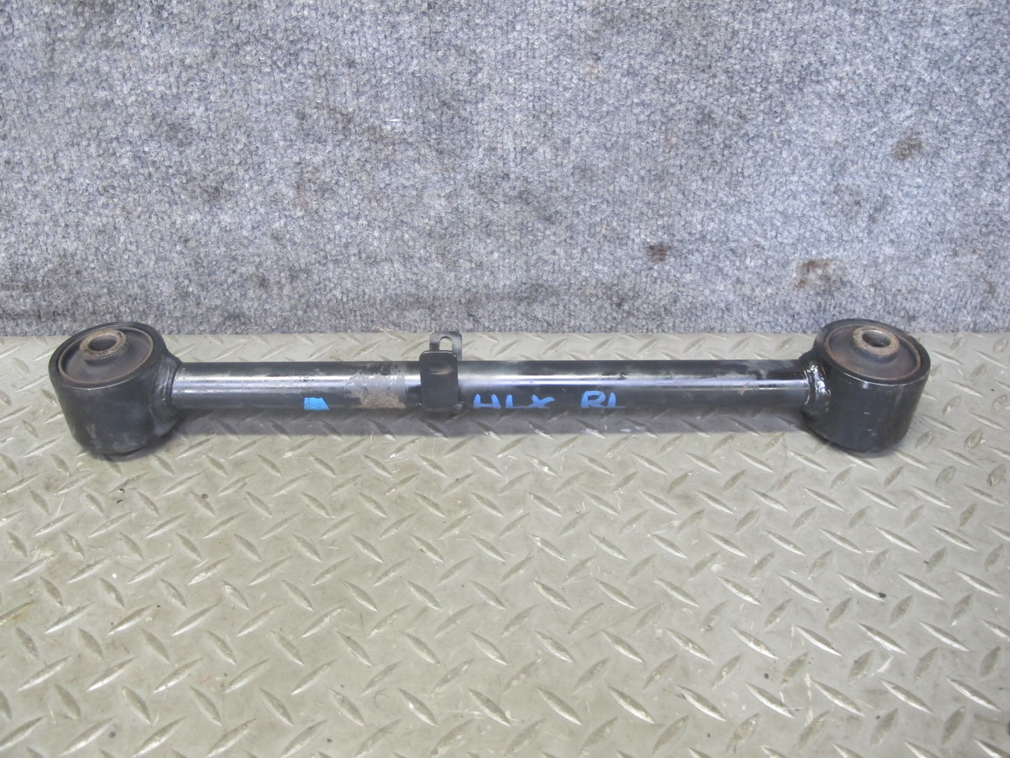 2003-2007 Lexus UZJ100L LX470 Rear Left & Right Suspension Control Arm Set of 5