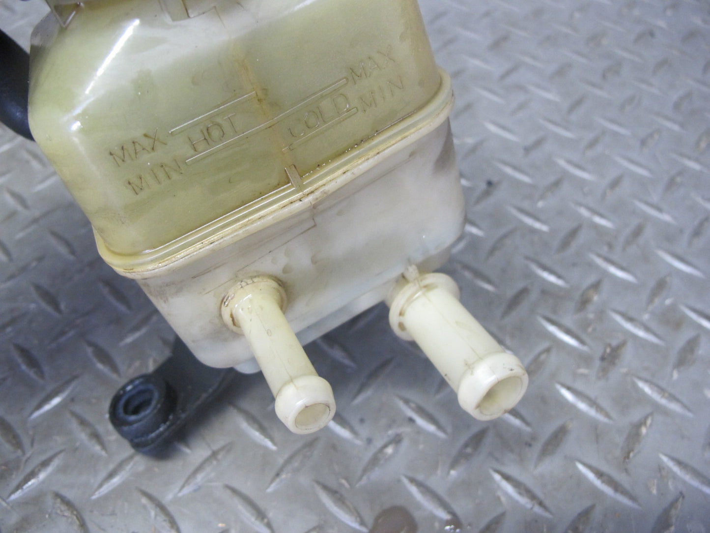 1998-2007 Lexus LX470 Power Steering Fluid Reservoir Bottle Tank W/ Bracket