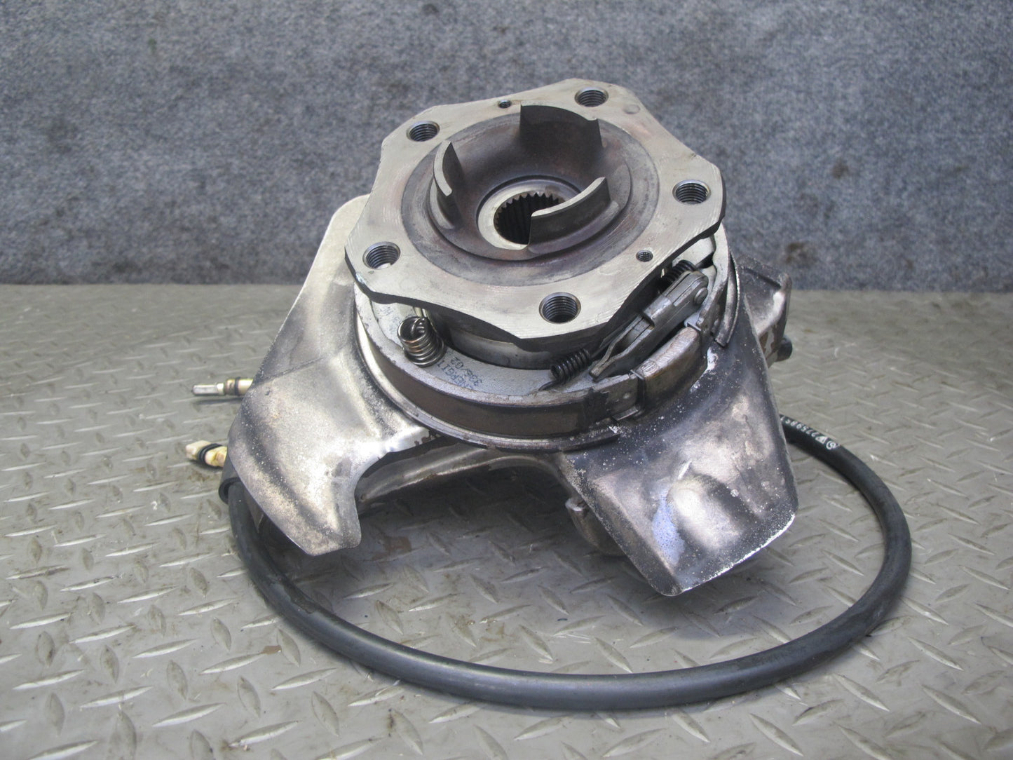 1997-2004 Porsche Boxster 986 Rear Right Side Spindle Knuckle Wheel Hub Bearing