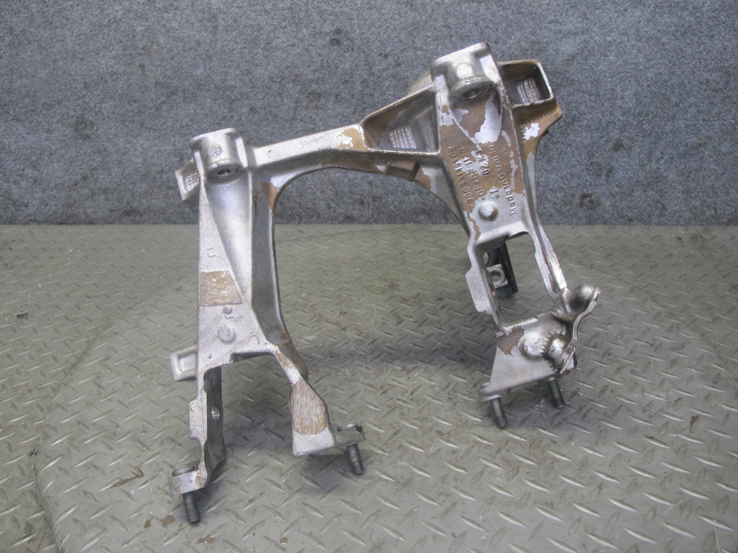 00-04 Porsche Boxster 986 M/T 5 Speed Transmission Subframe Mount Bracket Set