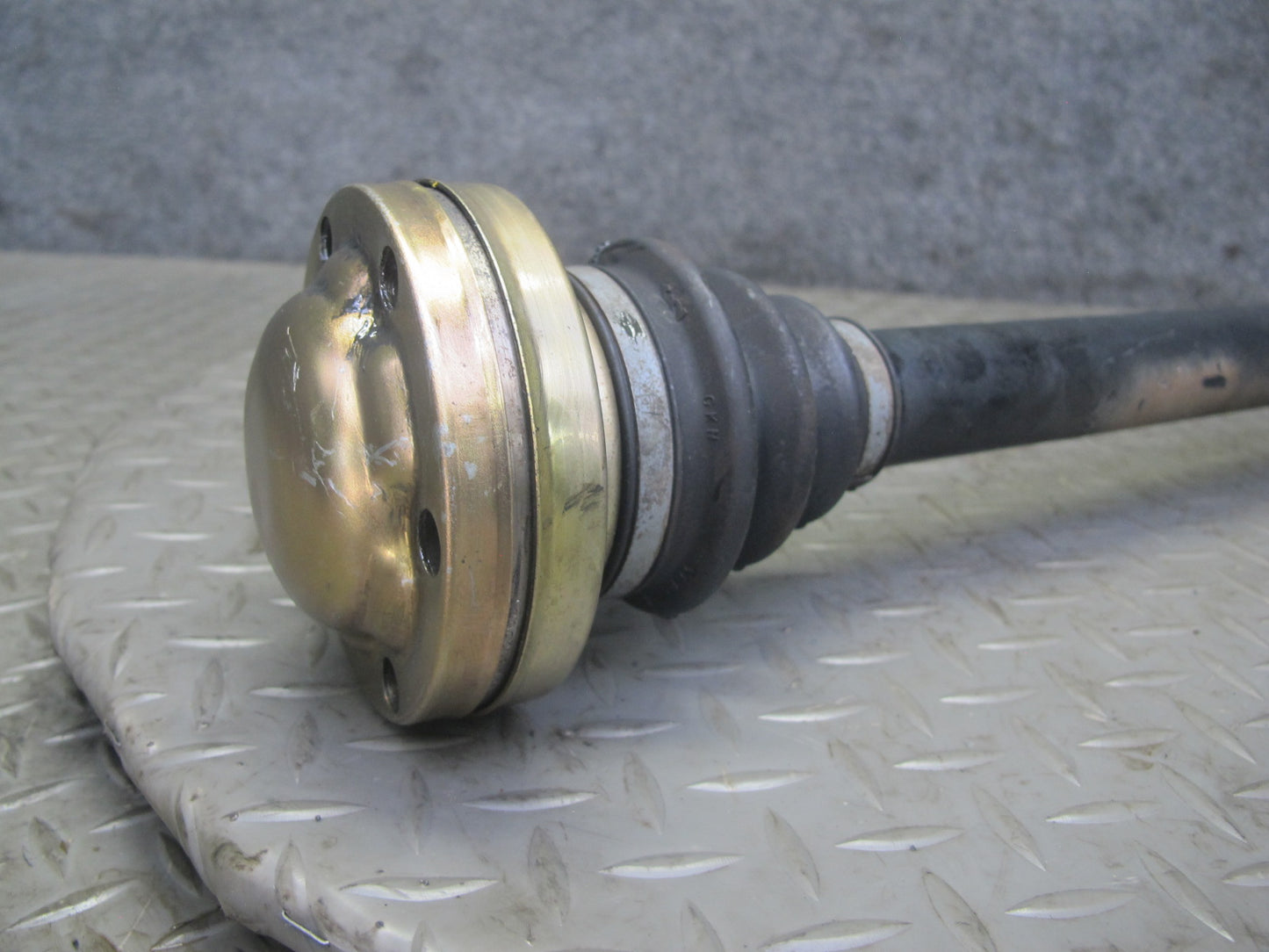 2003-2004 Porsche Boxster 986 M/T 5-SPEED Rear Right Side Suspension Axle Shaft