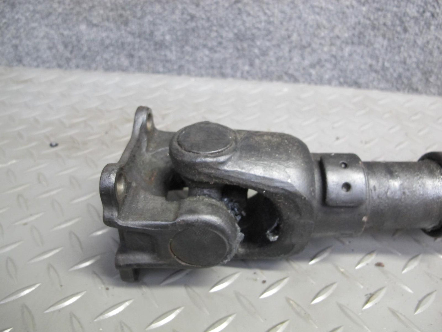 2003-2007 Lexus LX470 4.7L 4WD A/T Front Drive Shaft Driveshaft