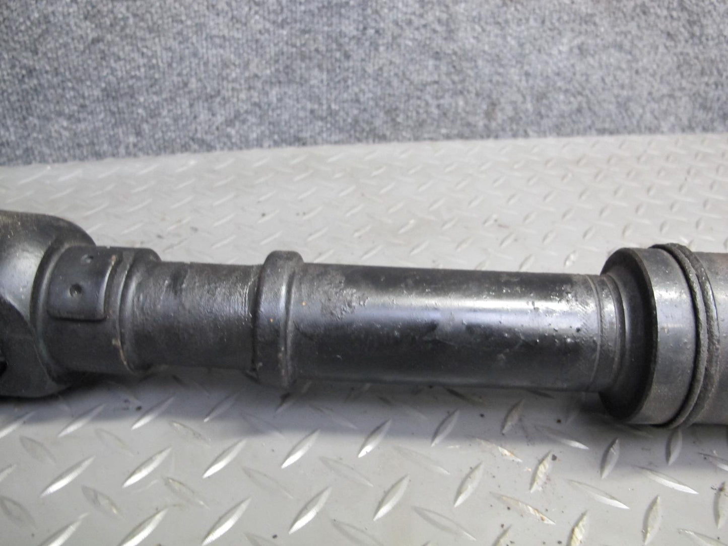 2003-2007 Lexus LX470 4.7L 4WD A/T Front Drive Shaft Driveshaft
