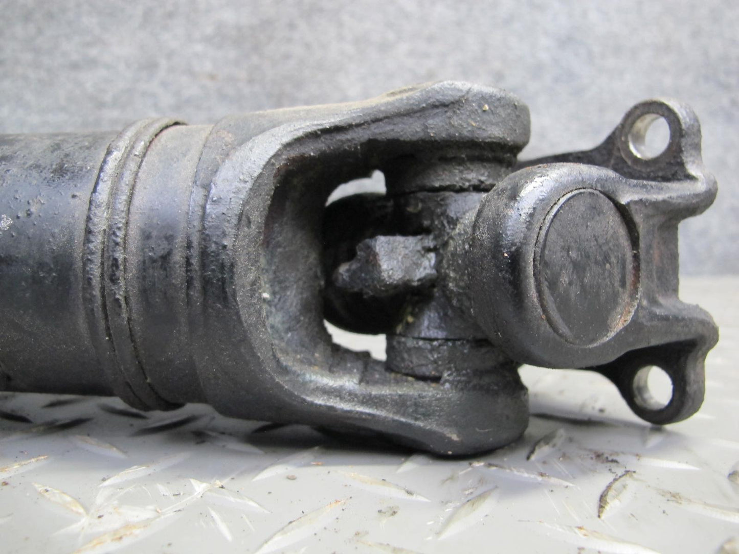 2003-2007 Lexus LX470 4.7L 4WD A/T Front Drive Shaft Driveshaft
