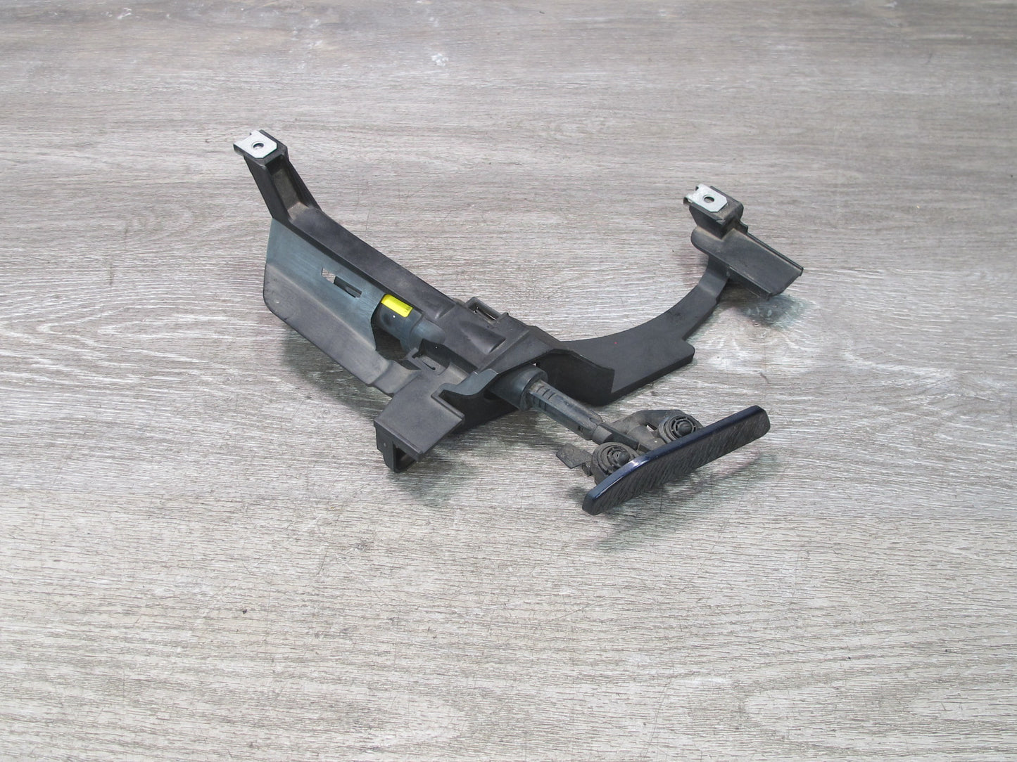 04-06 BMW E46 Coupe Cabrio Right Headlight Washer Nozzle Bracket Support OEM