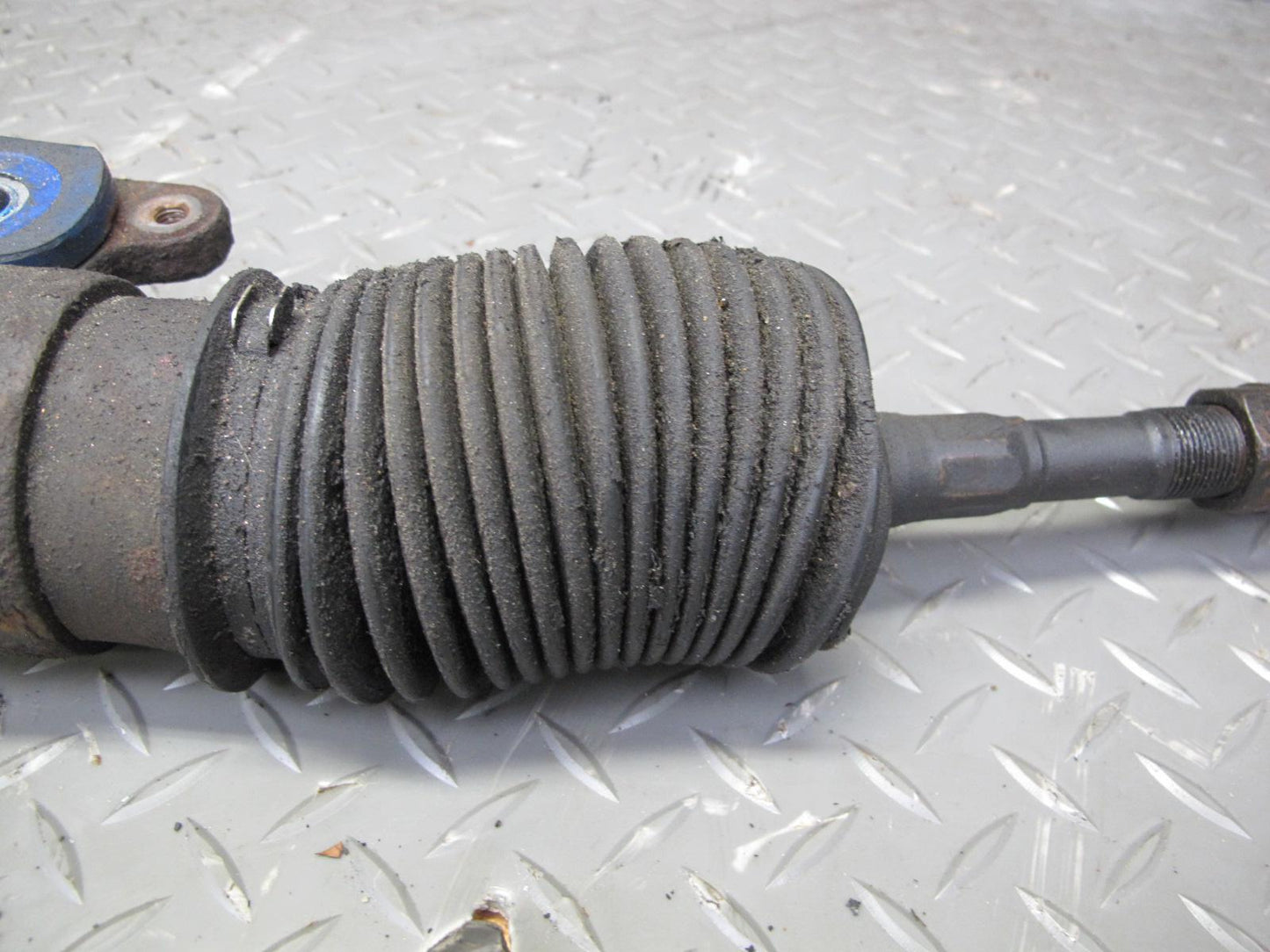 2003-2007 Lexus UZJ100L LX470 Power Steering Rack & Pinion
