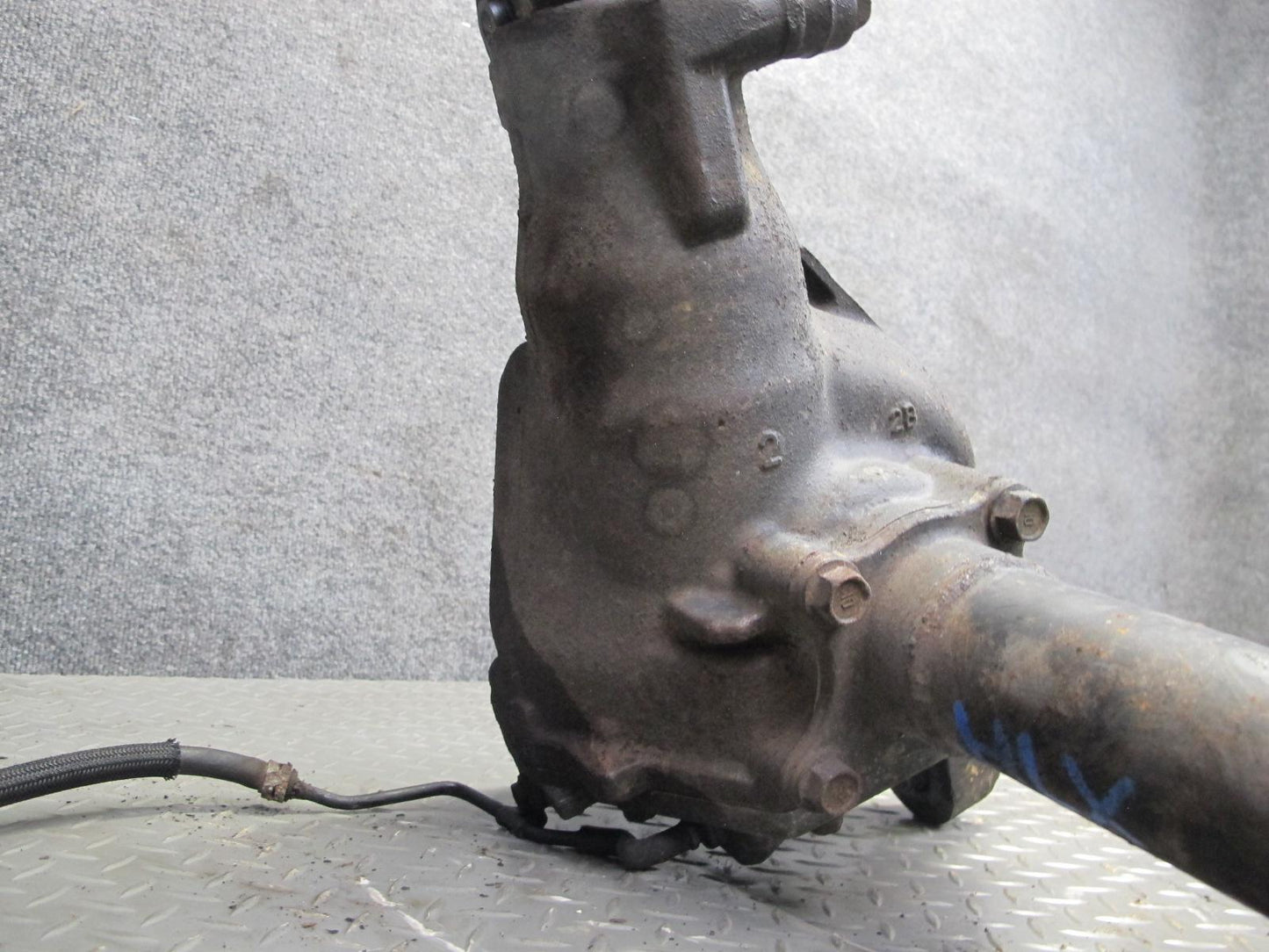 2003-2007 Lexus J100 LX470 4WD Front Axle Differential Carrier 4.10 Ratio
