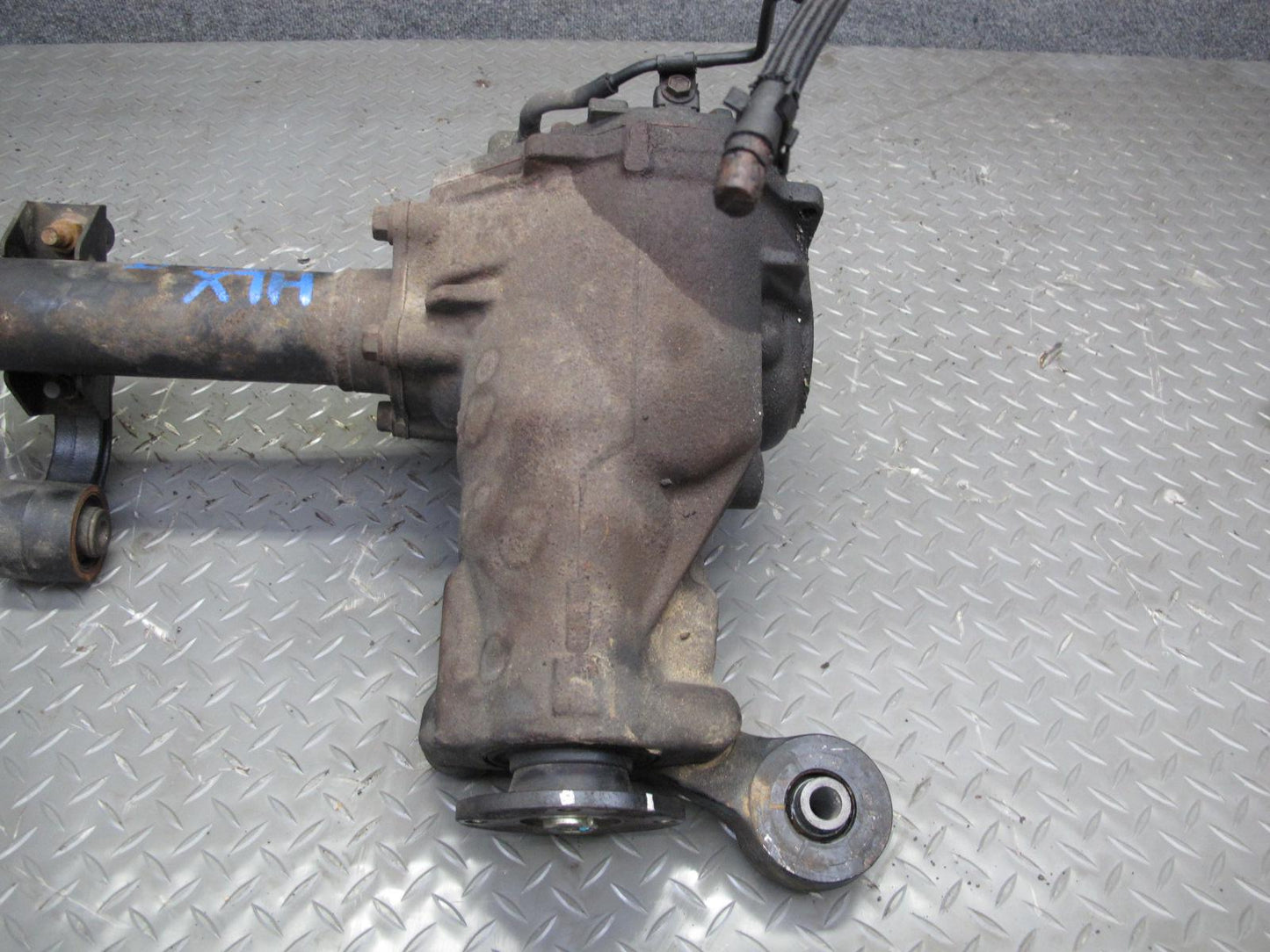 2003-2007 Lexus J100 LX470 4WD Front Axle Differential Carrier 4.10 Ratio