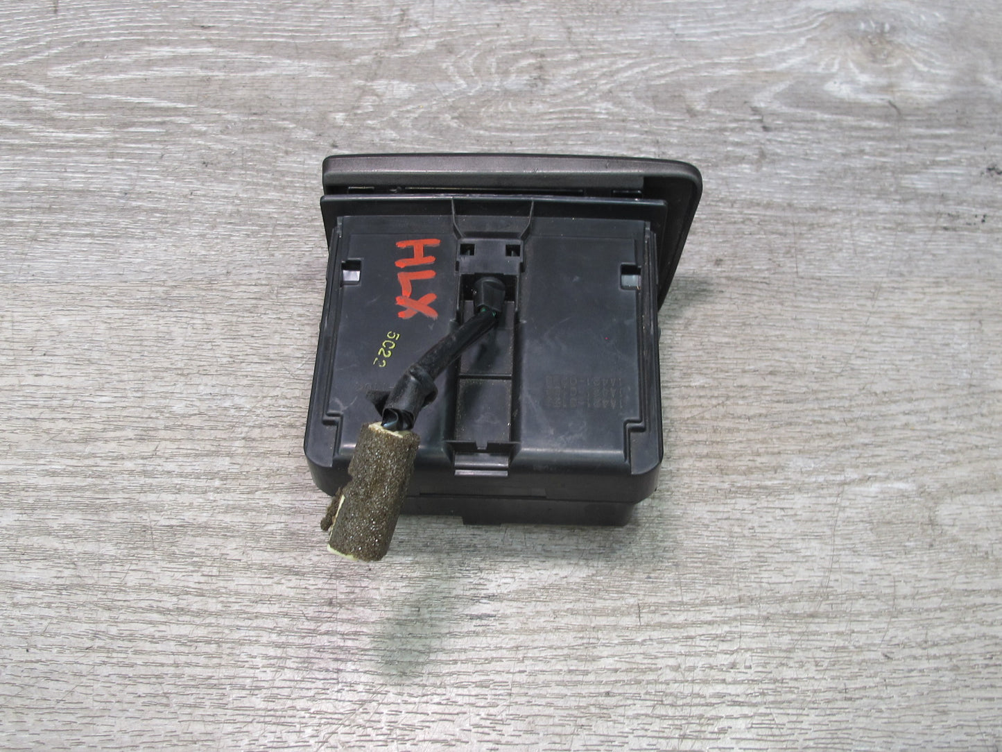 2003-2007 Lexus UZJ100L LX470 Ash Tray Compartment Storage