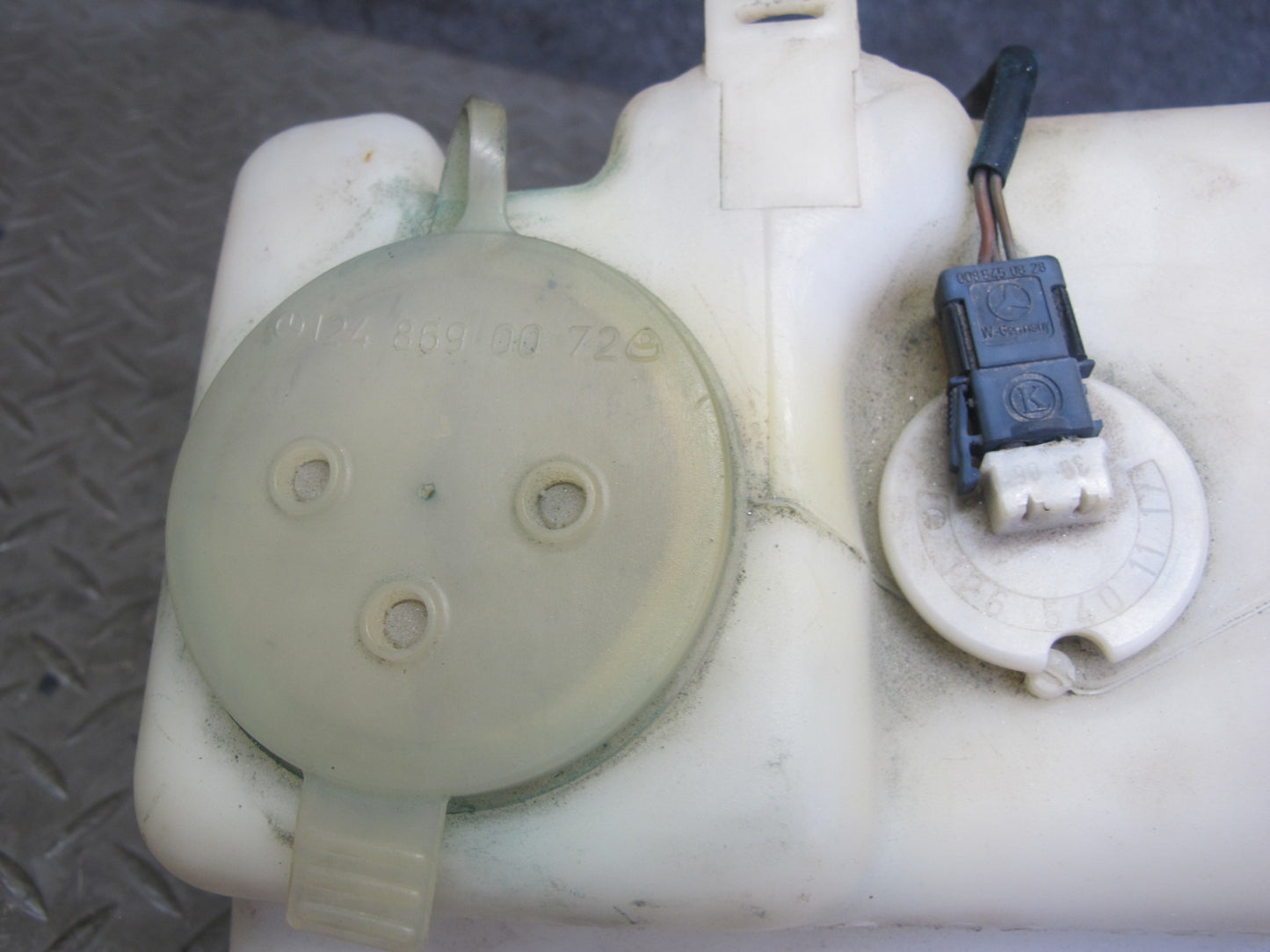 73-89 Mercedes R107 Windshield Washer Fluid Reservoir Bottle Tank w Pump OEM
