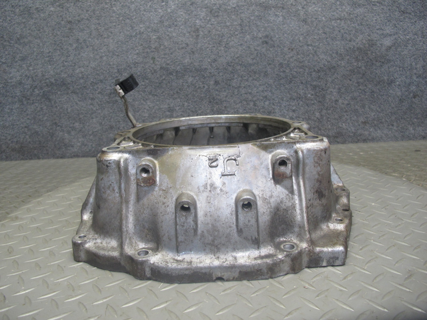 00-05 Lexus IS300 GS300 2JZGE RWD A650E A/T Auto Transmission Bell Housing OEM