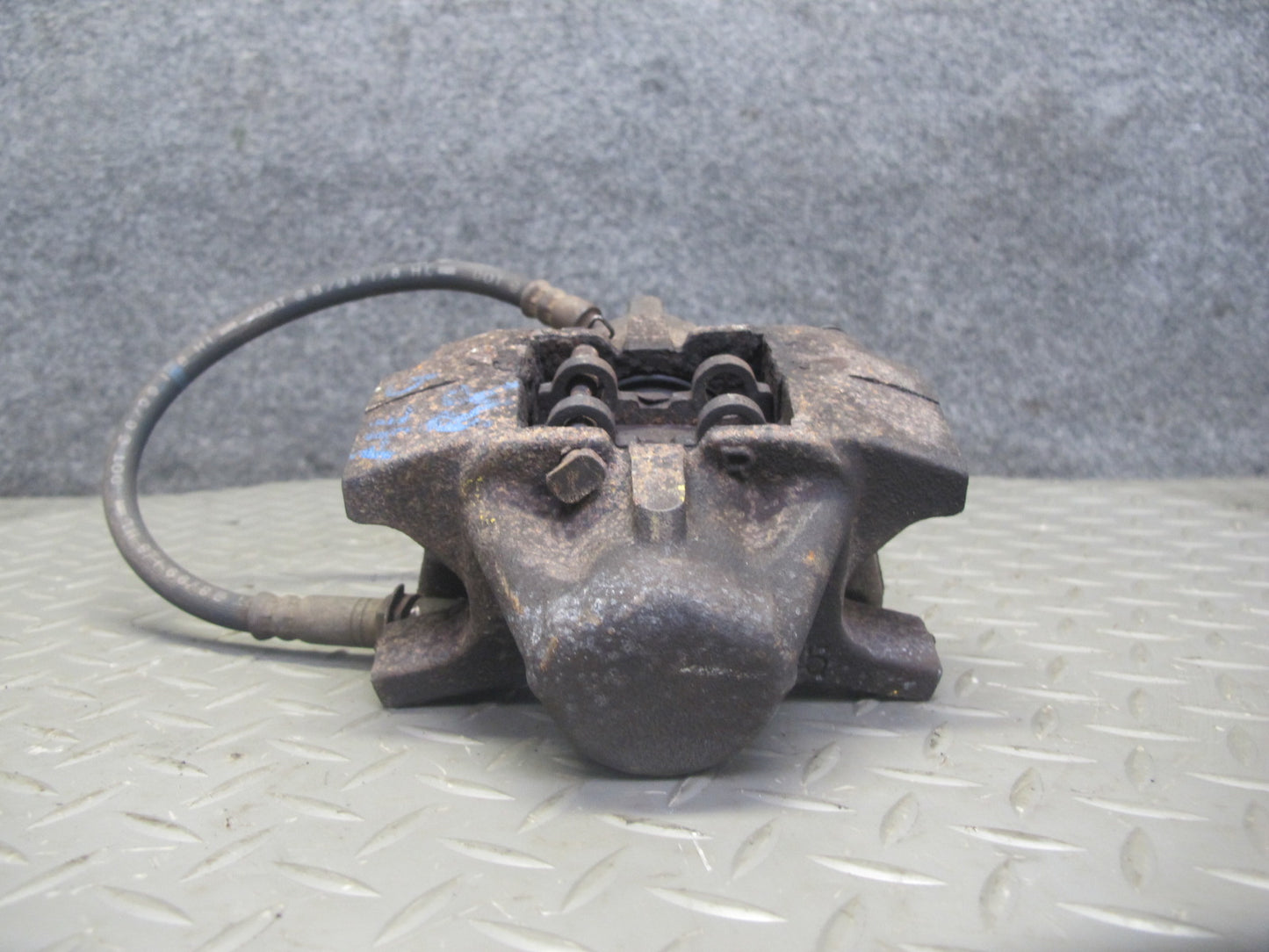 98-05 Lexus JZS160L GS400 GS430 GS300 Rear Left & Right Brake Caliper Set OEM