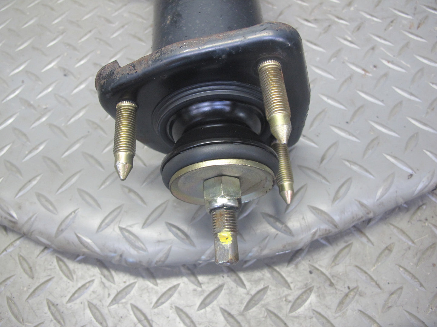 98-05 Lexus GS430 GS300 Set of 2 Rear Left & Right Strut Shock Absorber 106K OEM