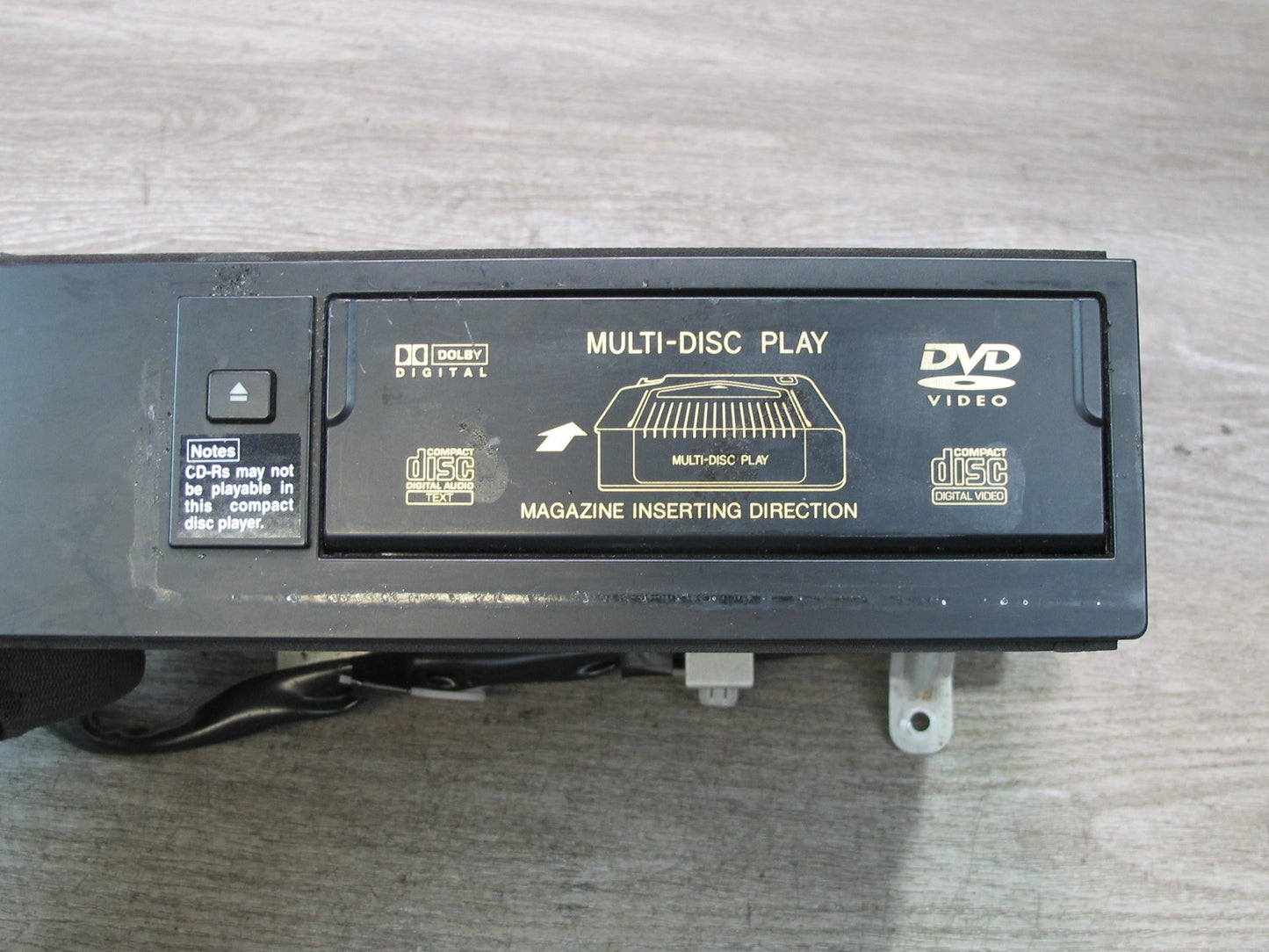2005 Lexus UZJ100L LX470 CD Changer Player NO Magazine 86270-60113