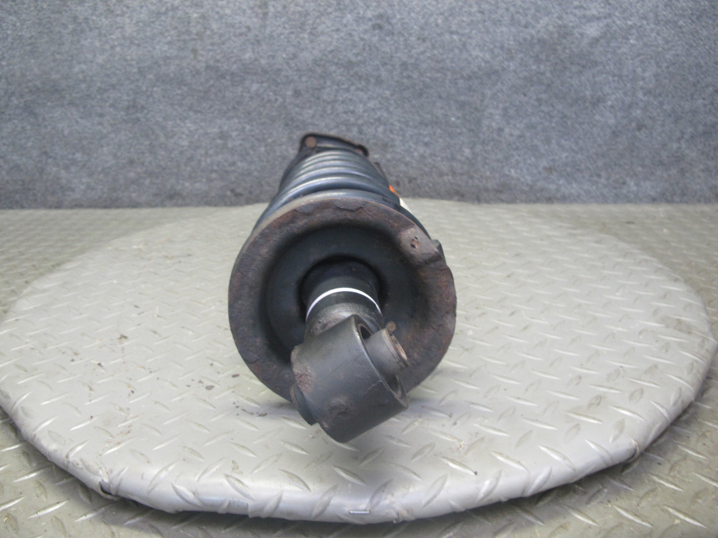98-05 Lexus GS430 GS300 Set of 2 Rear Left & Right Strut Shock Absorber 106K OEM
