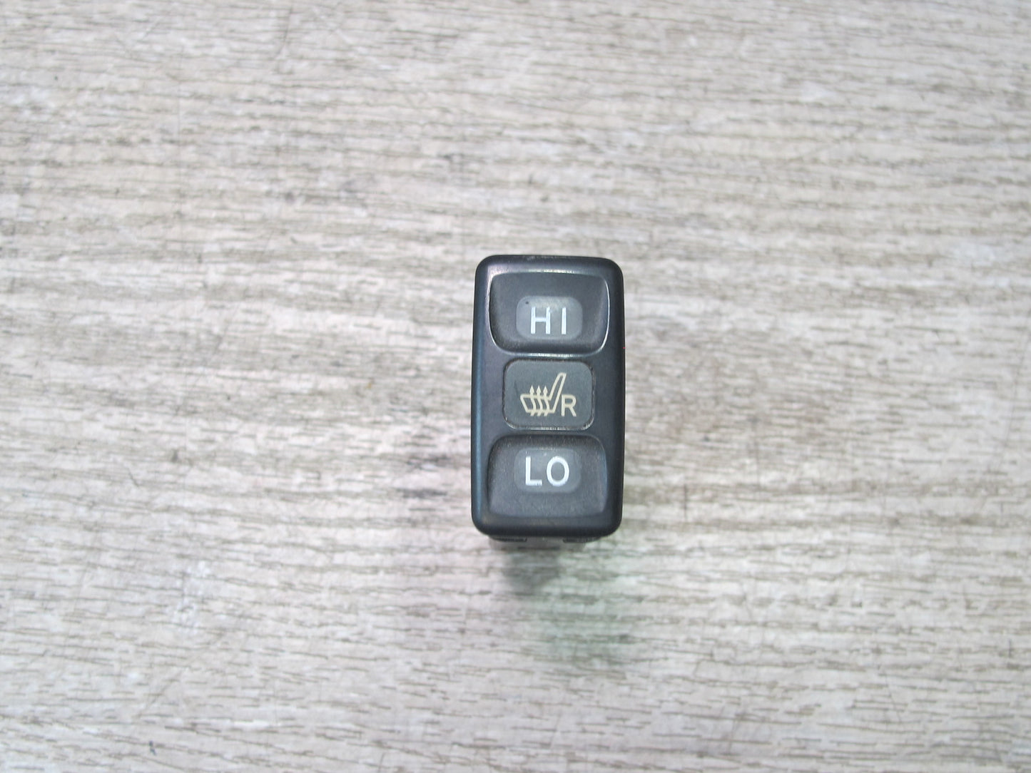 2003-2007 Lexus UZJ100L LX470 Front Right Heated Seat Heater Button Switch