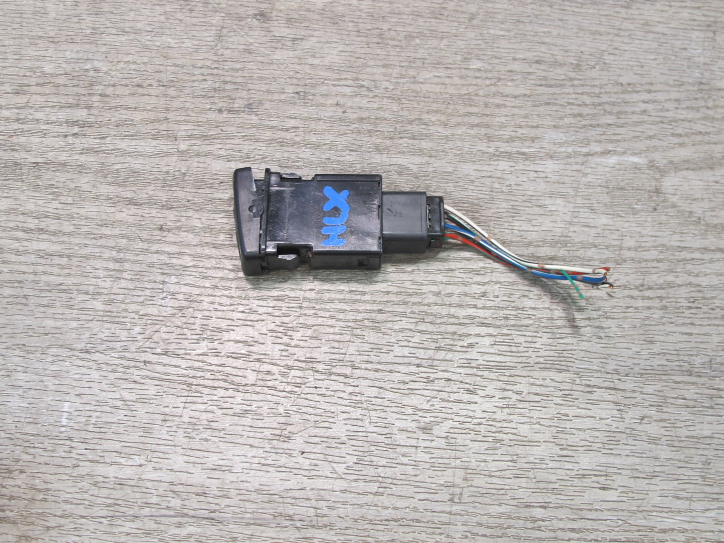 2003-2007 Lexus UZJ100L LX470 Front Left Heated Seat Heater Button Switch