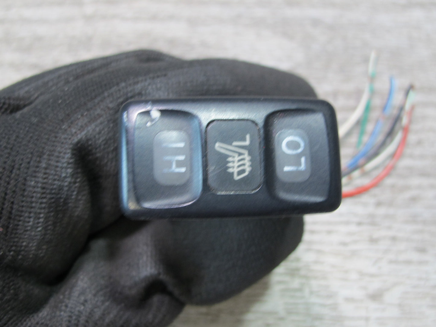 2003-2007 Lexus UZJ100L LX470 Front Left Heated Seat Heater Button Switch