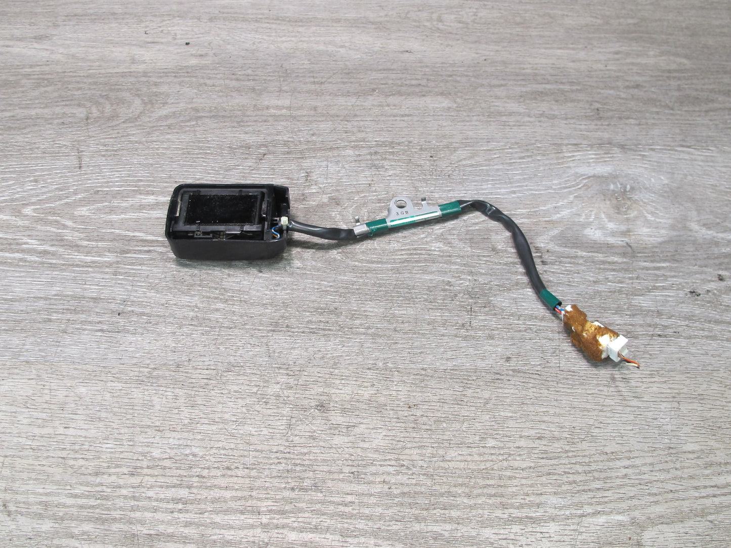 2004-2007 Lexus UZJ100L LX470 Rain Sensor w/ Night View 89941-60111 OEM