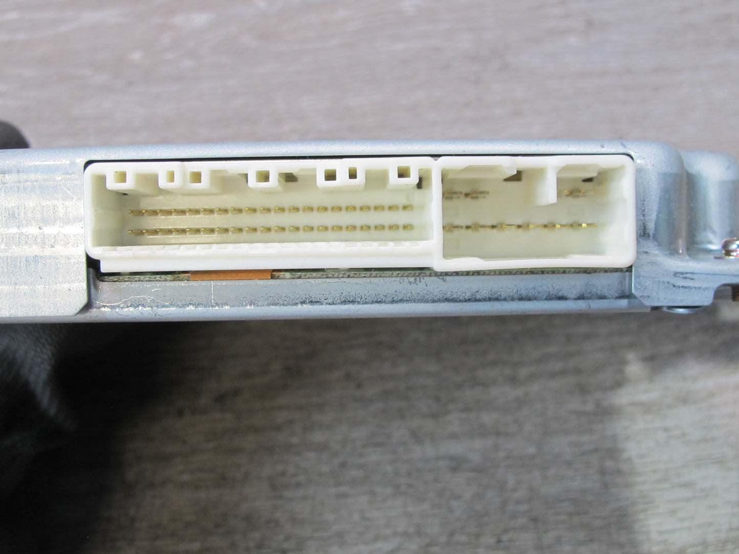 2003-2007 Lexus UZJ100L LX470 Parking Assist Control Module 86792-60050
