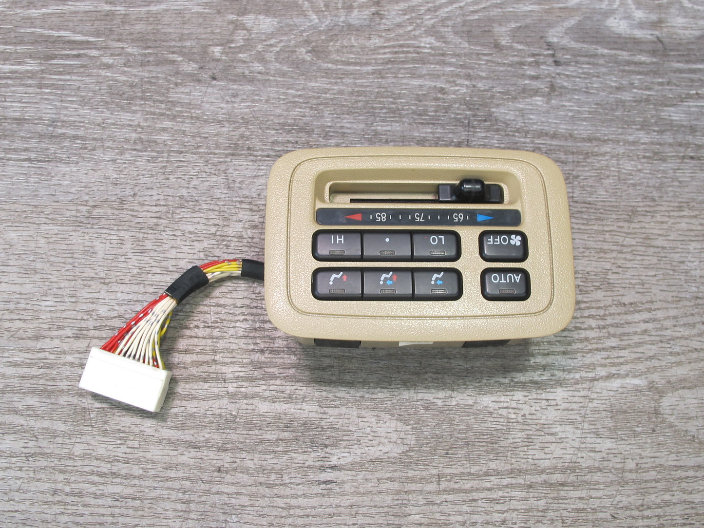 2003-2007 Lexus UZJ100L LX470 Rear A/C Heater Climate Control Switch 88610-60131