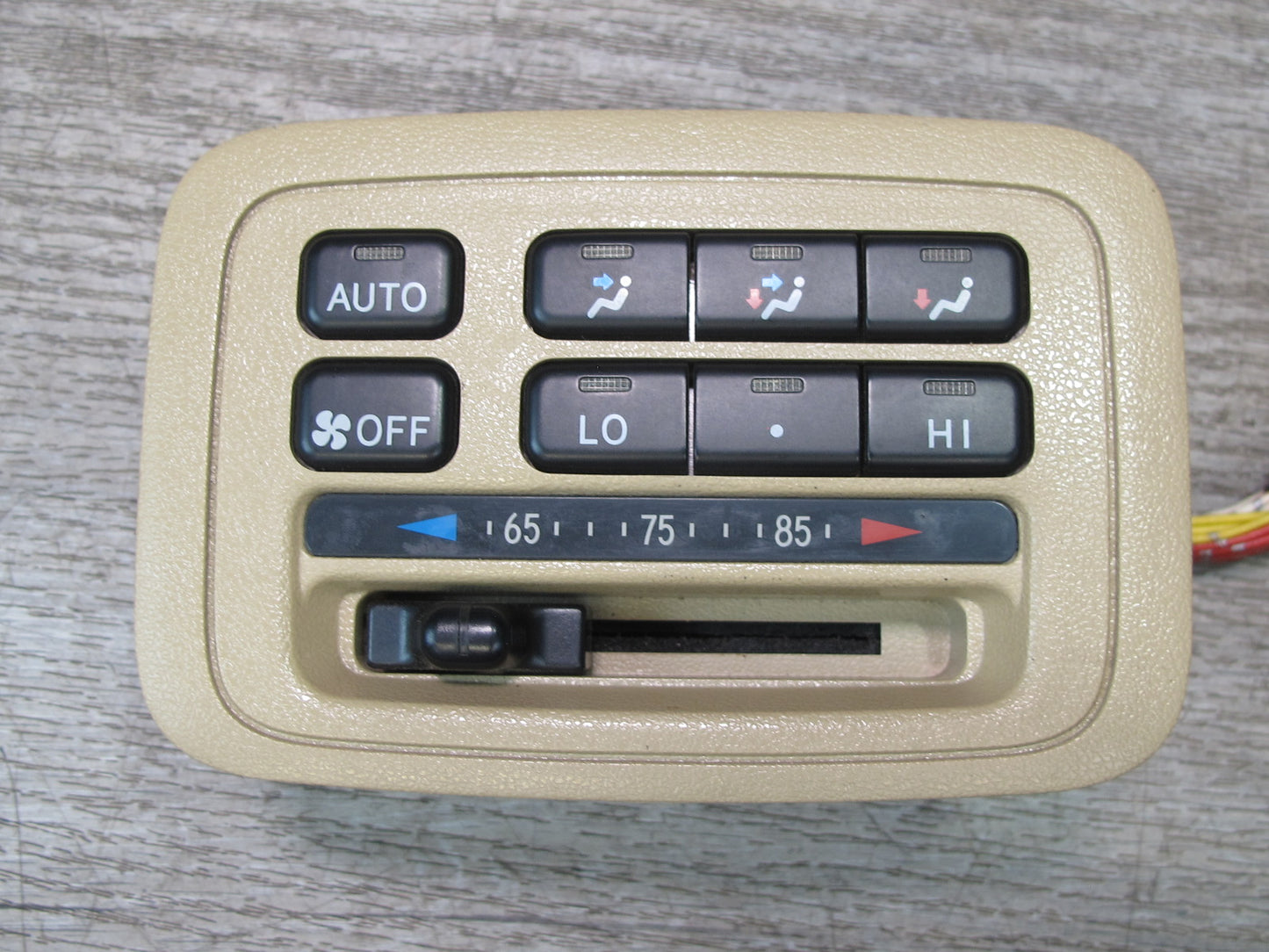 2003-2007 Lexus UZJ100L LX470 Rear A/C Heater Climate Control Switch 88610-60131