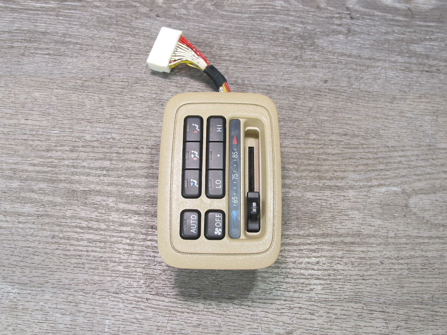 2003-2007 Lexus UZJ100L LX470 Rear A/C Heater Climate Control Switch 88610-60131