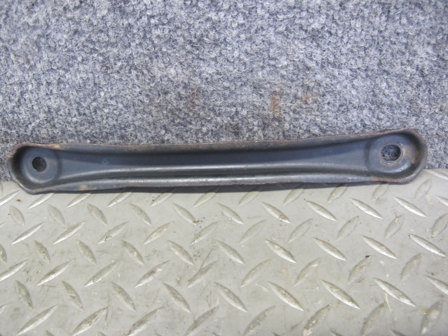 98-05 Lexus JZS160L GS400 GS430 GS300 Set Rear Crossmember Brace Bracket OEM
