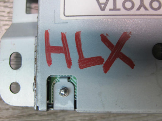 2003-2007 Lexus UZJ100L LX470 Rear Radio Control Switch Panel 86230-60012