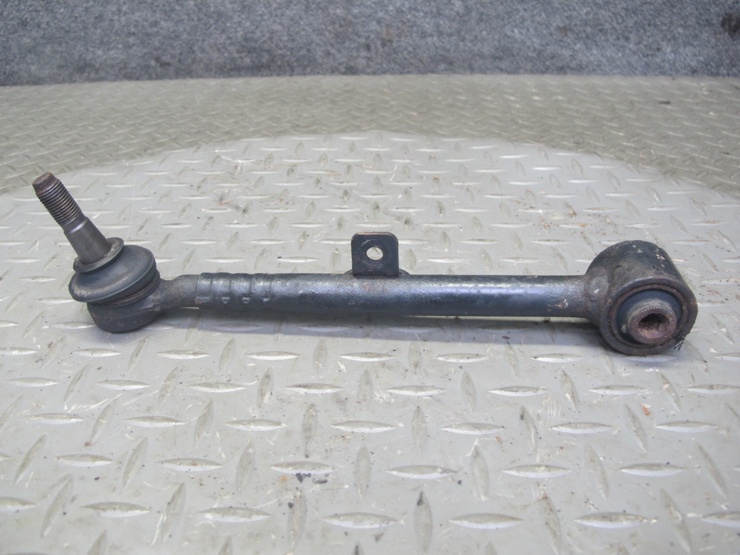 98-05 Lexus JZS160L GS400 GS300 Set of 2 Rear Left & Right Lower Control Arm OEM