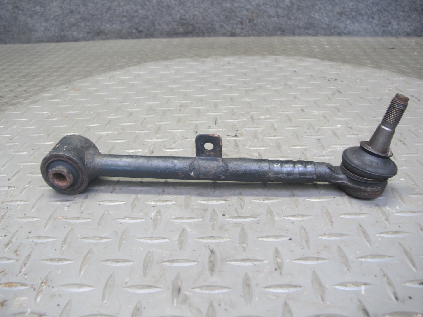 98-05 Lexus JZS160L GS400 GS300 Set of 2 Rear Left & Right Lower Control Arm OEM