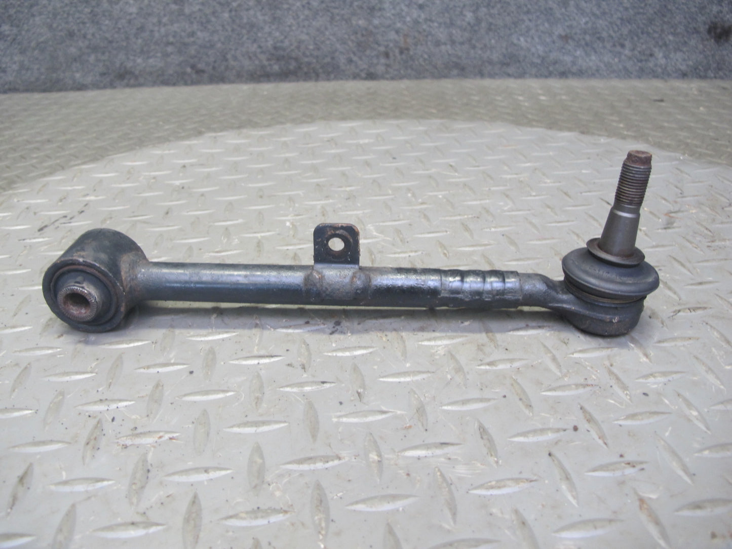 98-05 Lexus JZS160L GS400 GS300 Set of 2 Rear Left & Right Lower Control Arm OEM