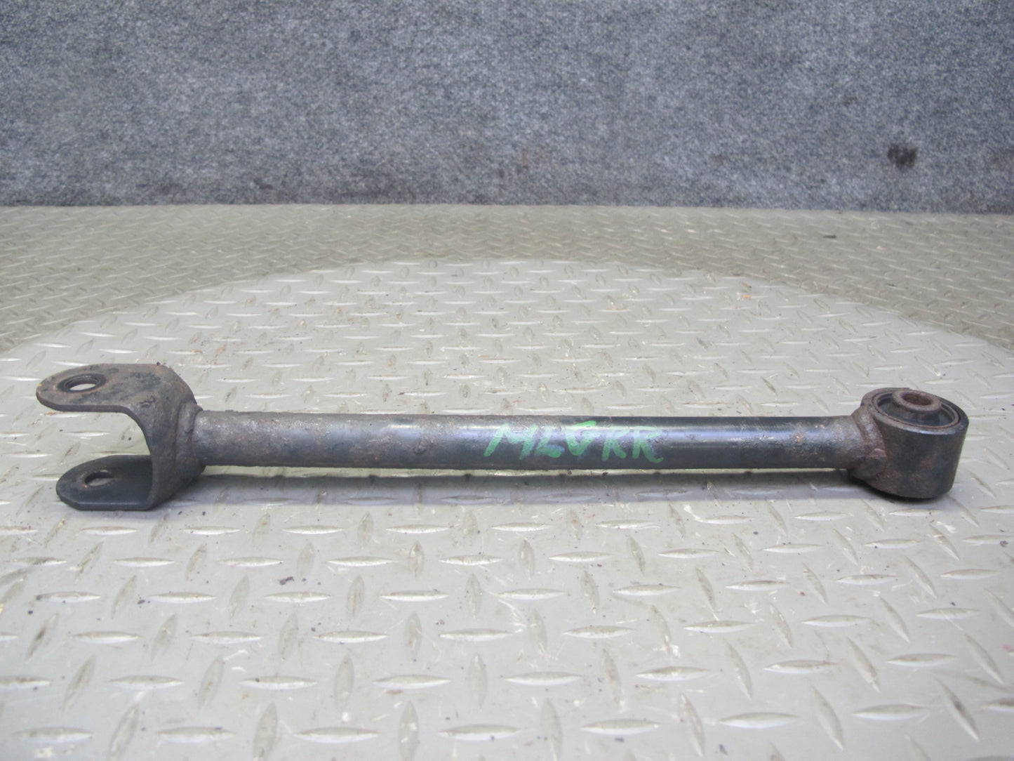 98-05 Lexus JZS160L GS400 GS300 Set of 2 Rear Left & Right Lower Control Arm OEM