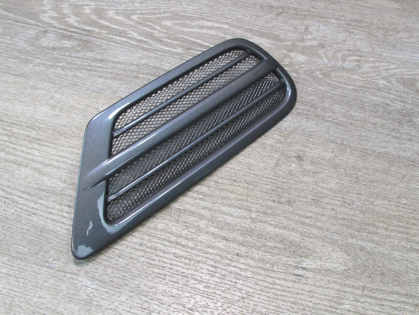1998-2007 Lexus UZJ100L LX470 Rear Left & Right Quarter Vent Trim Grille Set