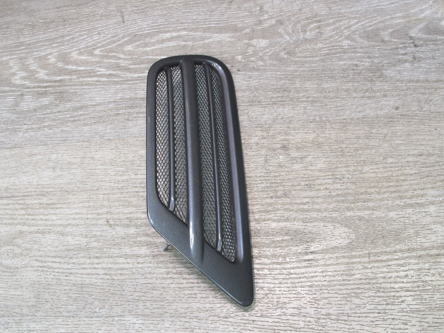 1998-2007 Lexus UZJ100L LX470 Rear Left & Right Quarter Vent Trim Grille Set