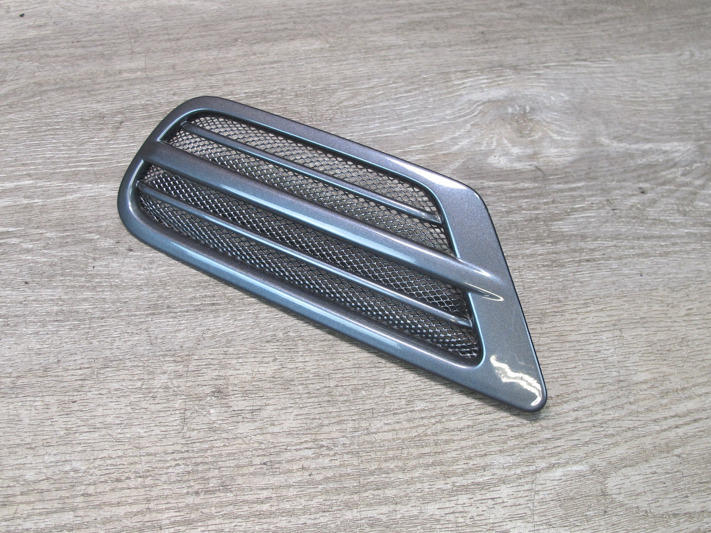1998-2007 Lexus UZJ100L LX470 Rear Left & Right Quarter Vent Trim Grille Set