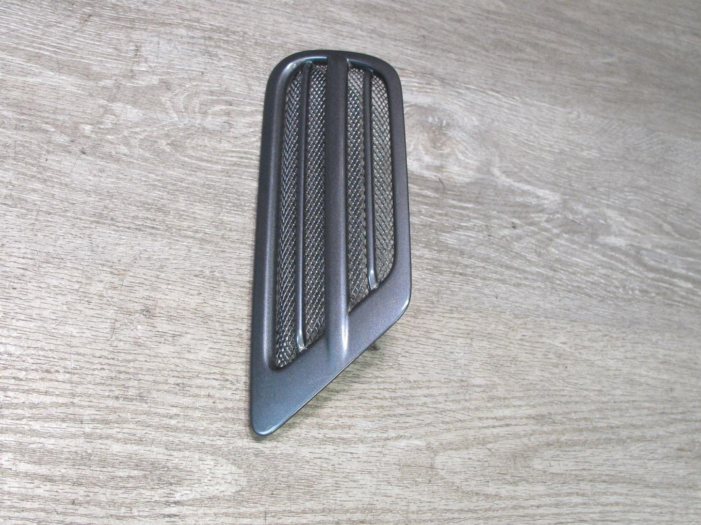 1998-2007 Lexus UZJ100L LX470 Rear Left & Right Quarter Vent Trim Grille Set