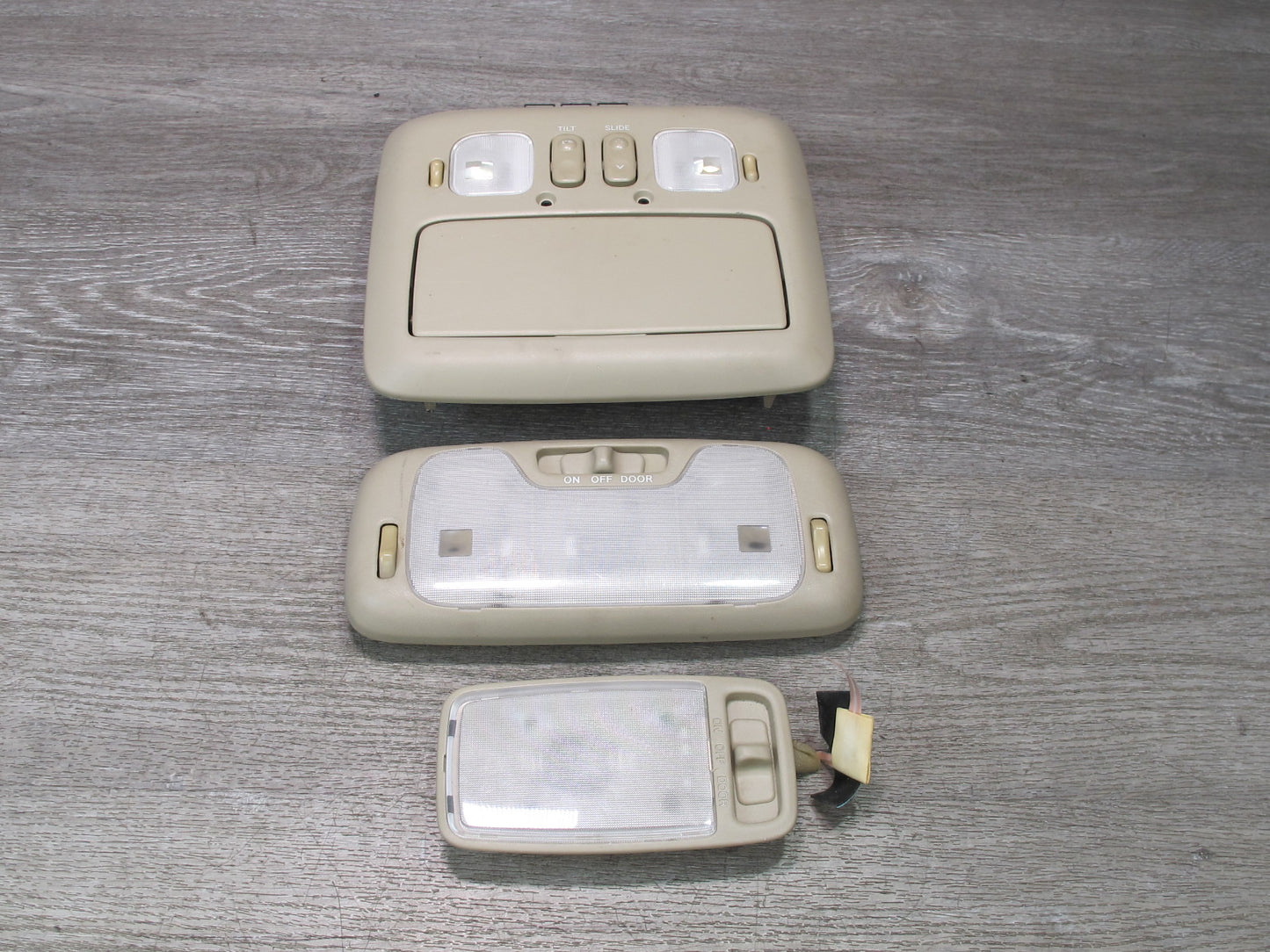 2003-2007 Lexus UZJ100L LX470 Overhead Console Interior Light Lamp Set