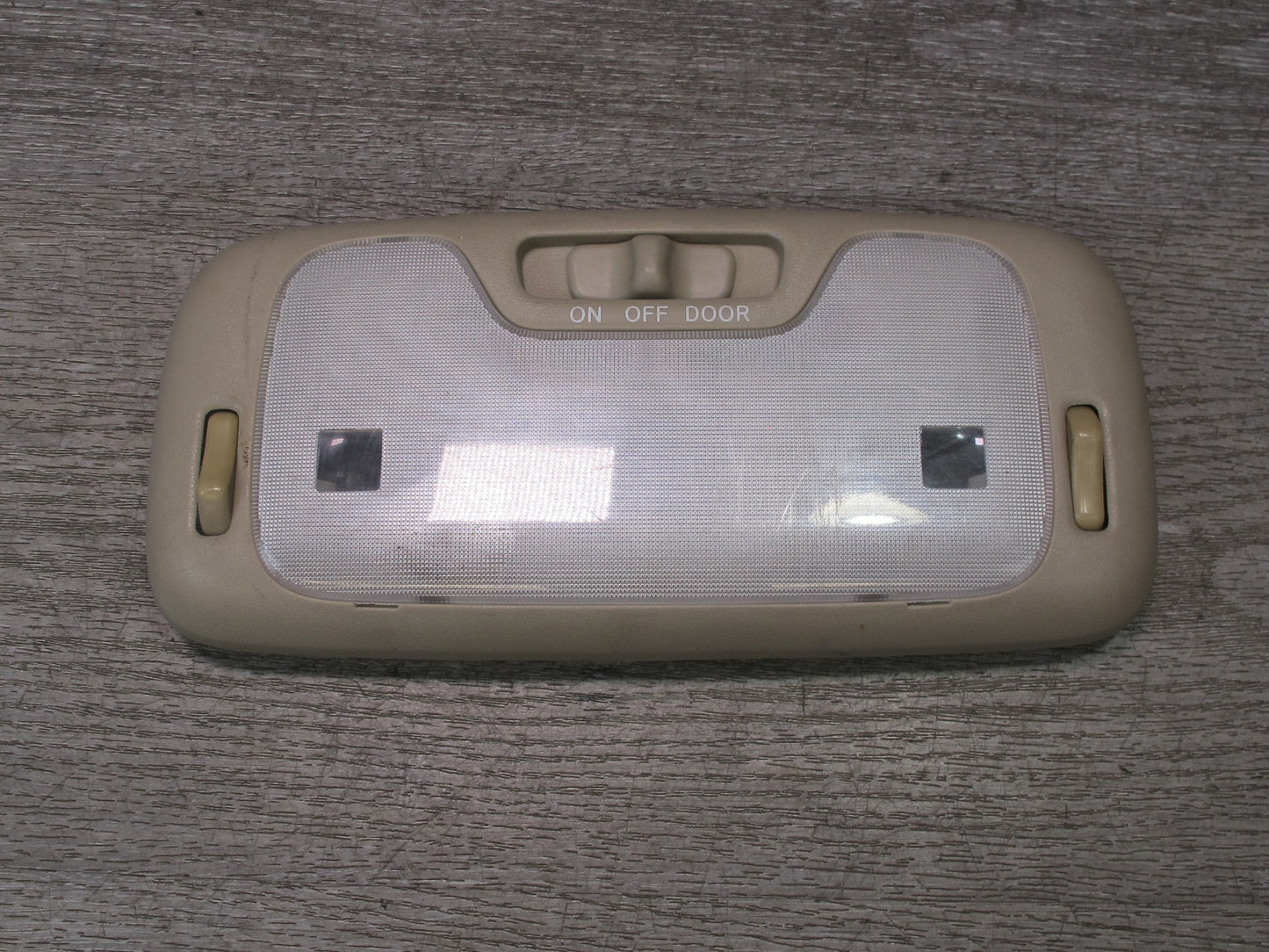 2003-2007 Lexus UZJ100L LX470 Overhead Console Interior Light Lamp Set