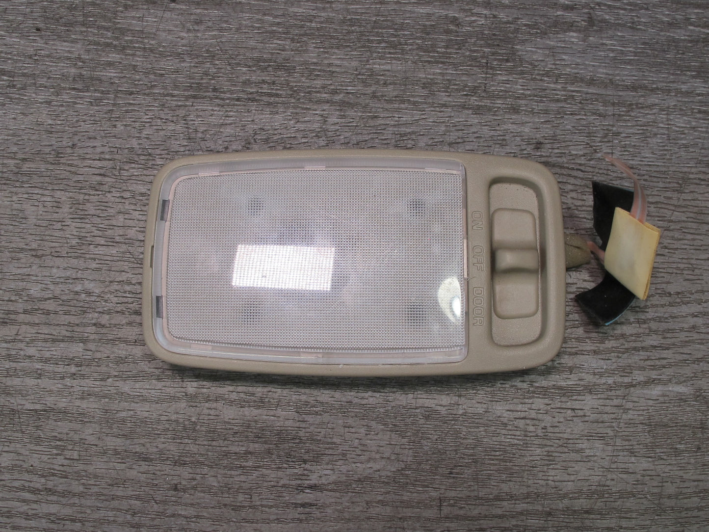 2003-2007 Lexus UZJ100L LX470 Overhead Console Interior Light Lamp Set