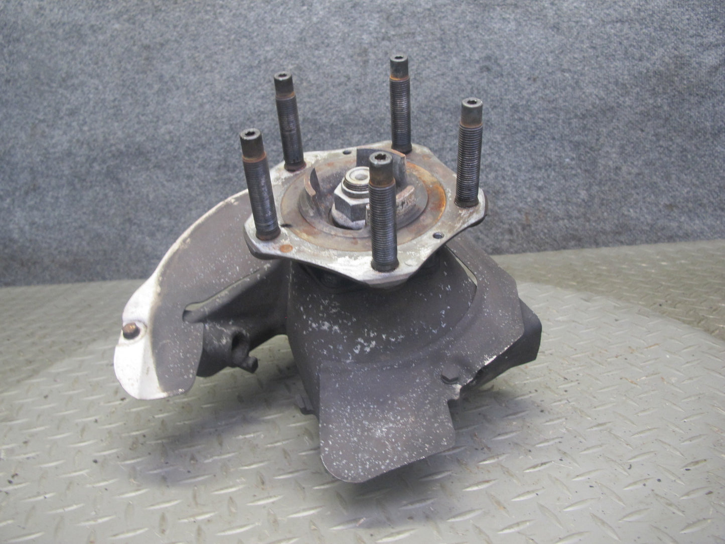 2005-2012 Porsche 911 997 Boxster RWD Front Left Spindle Knuckle Wheel Hub