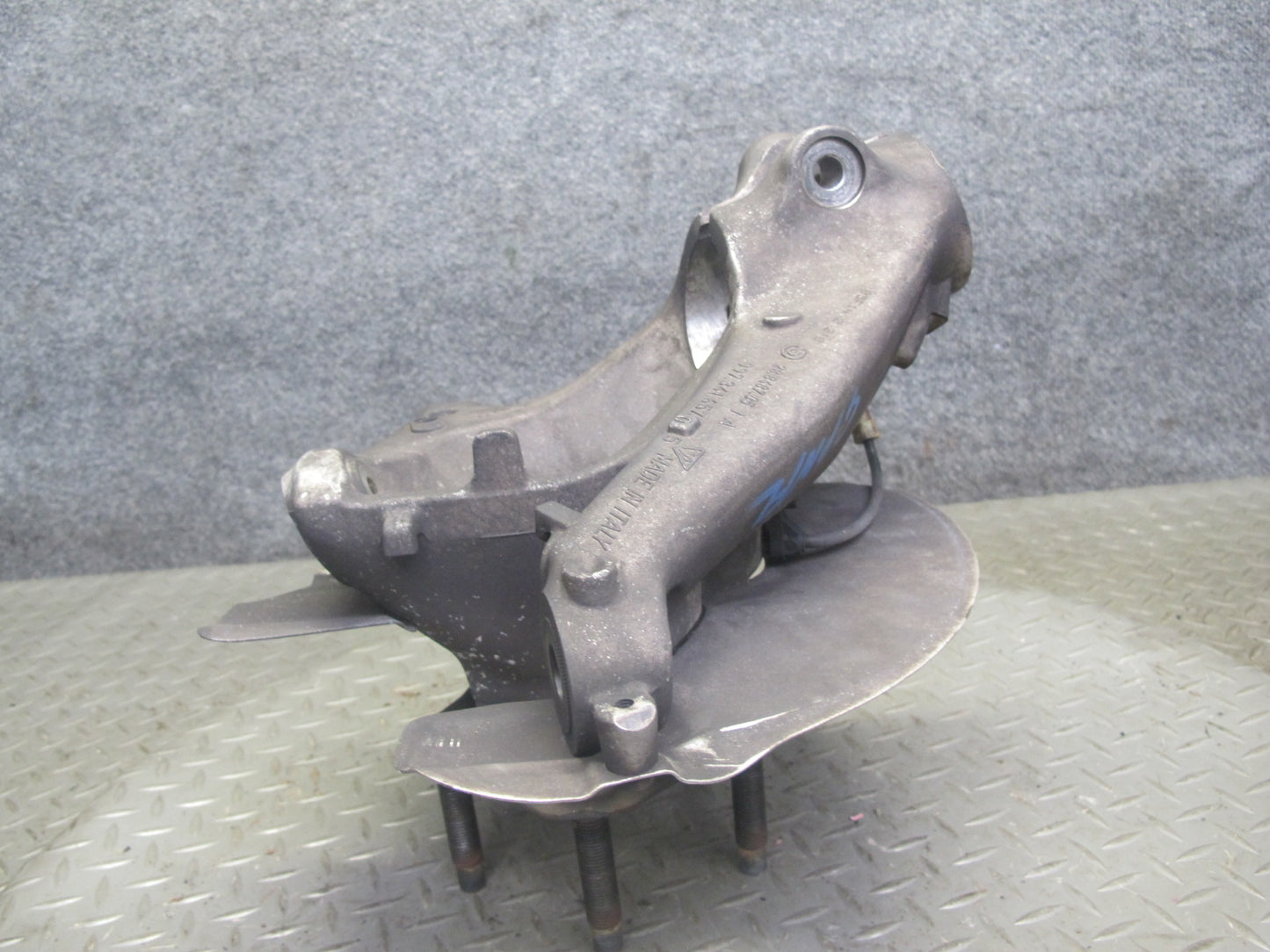 2005-2012 Porsche 911 997 Boxster RWD Front Left Spindle Knuckle Wheel Hub