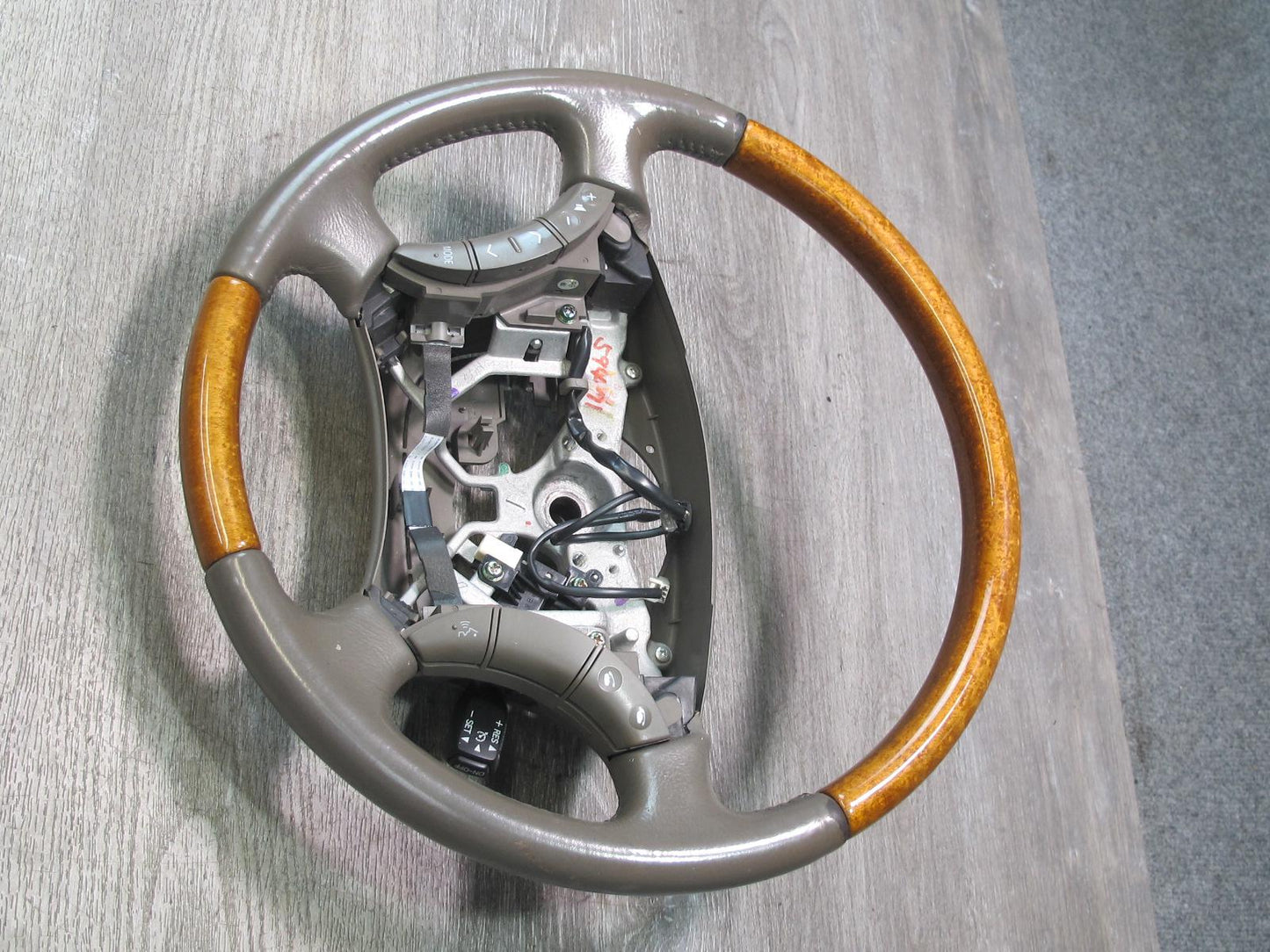 2003-2007 Lexus UZJ100L LX470 Leather Wood Steering w Controls