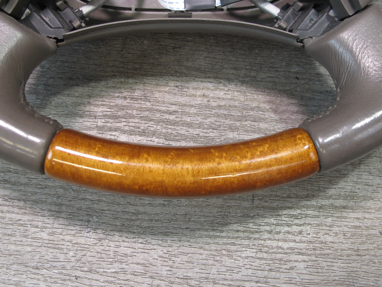 2003-2007 Lexus UZJ100L LX470 Leather Wood Steering w Controls
