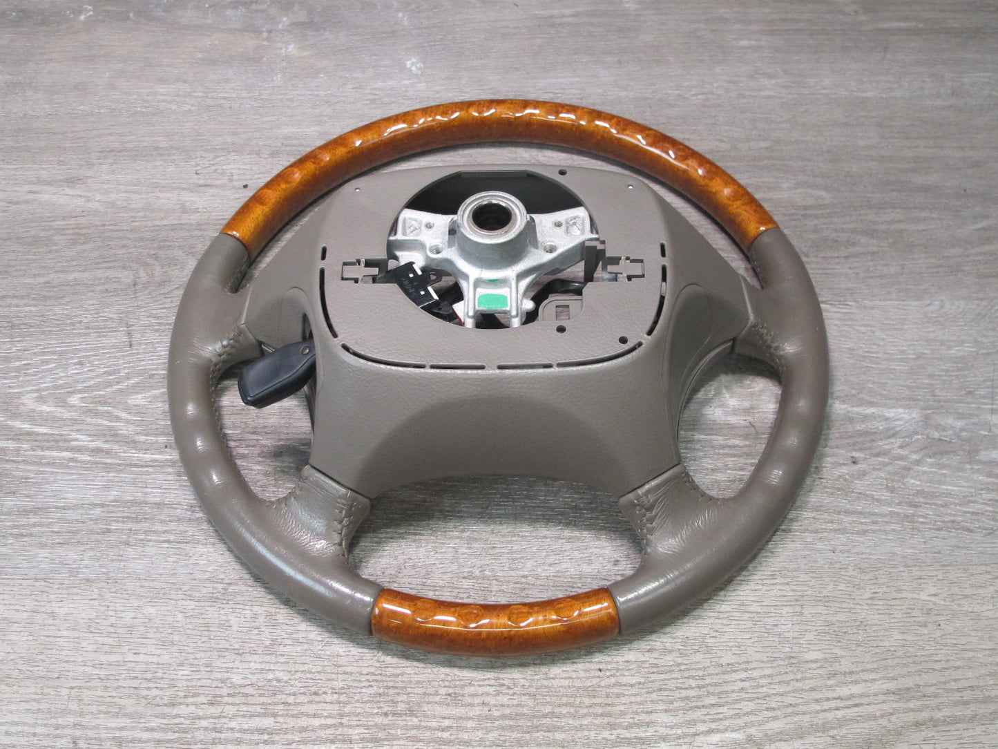 2003-2007 Lexus UZJ100L LX470 Leather Wood Steering w Controls