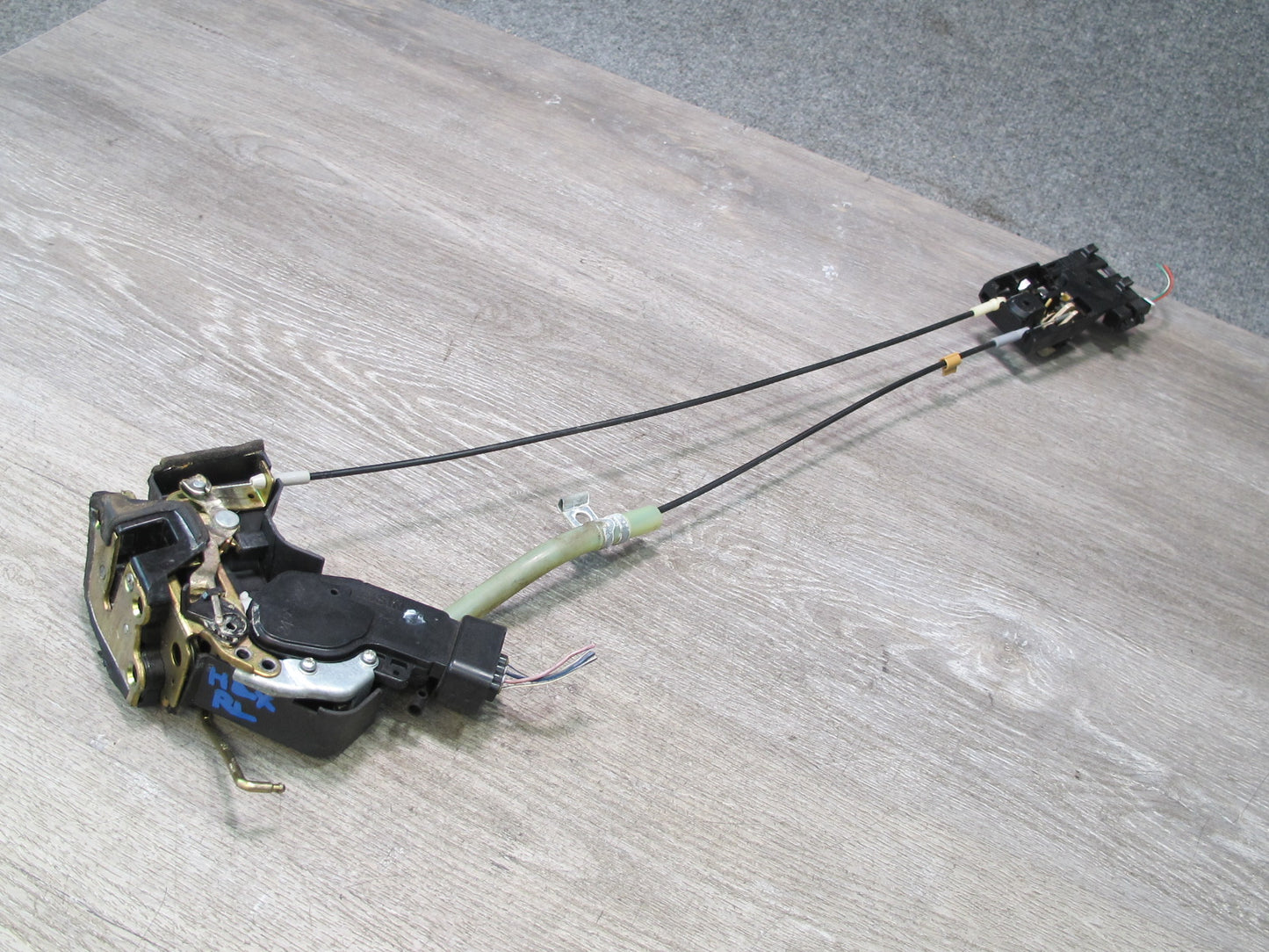 2003-2007 Lexus UZJ100L LX470 Rear Left Door Lock Latch Actuator