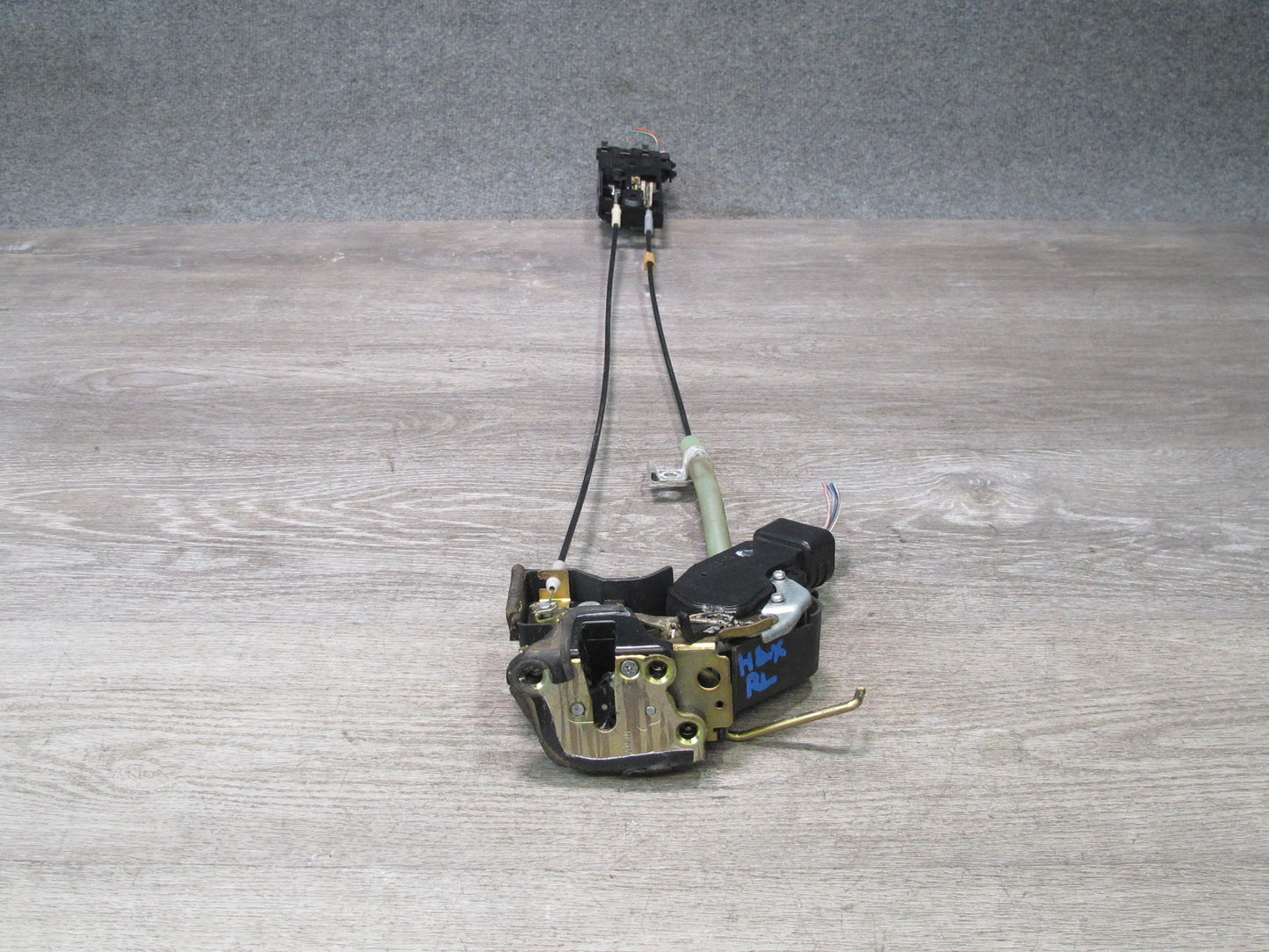 2003-2007 Lexus UZJ100L LX470 Rear Left Door Lock Latch Actuator