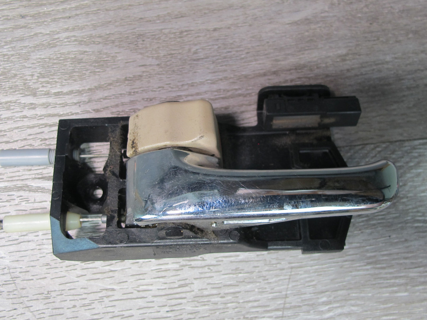 2003-2007 Lexus UZJ100L LX470 Rear Right Door Lock Latch Actuator w Handle