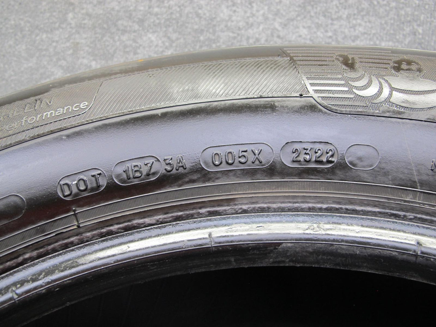 Set of 2 Michelin Defender LTX M/S A/S Tire 275/60 R18 113H 2322 8/32 9/32 Tread